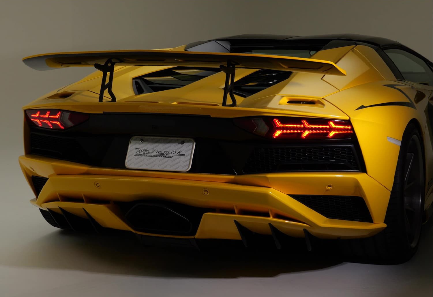 sonar ランボルギーニ テール 点灯確認済 Amazon | SONAR トラック用LEDテールランプ 24V シーケンシャル