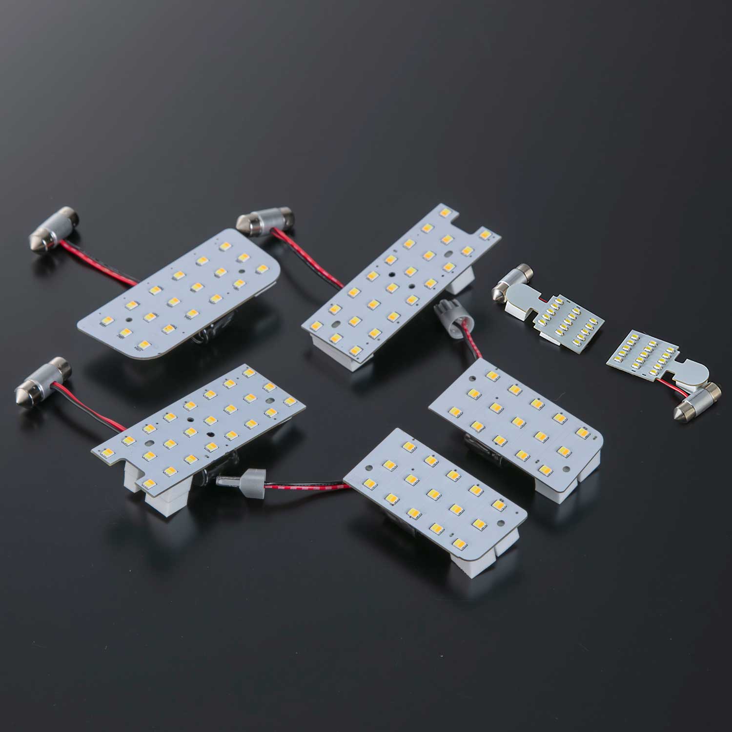 Valenti ヴァレンティ デリカD:5専用 LEDルームランプセット トライトーン 両側スライドドア車用【RL-PCT-DD5-1】