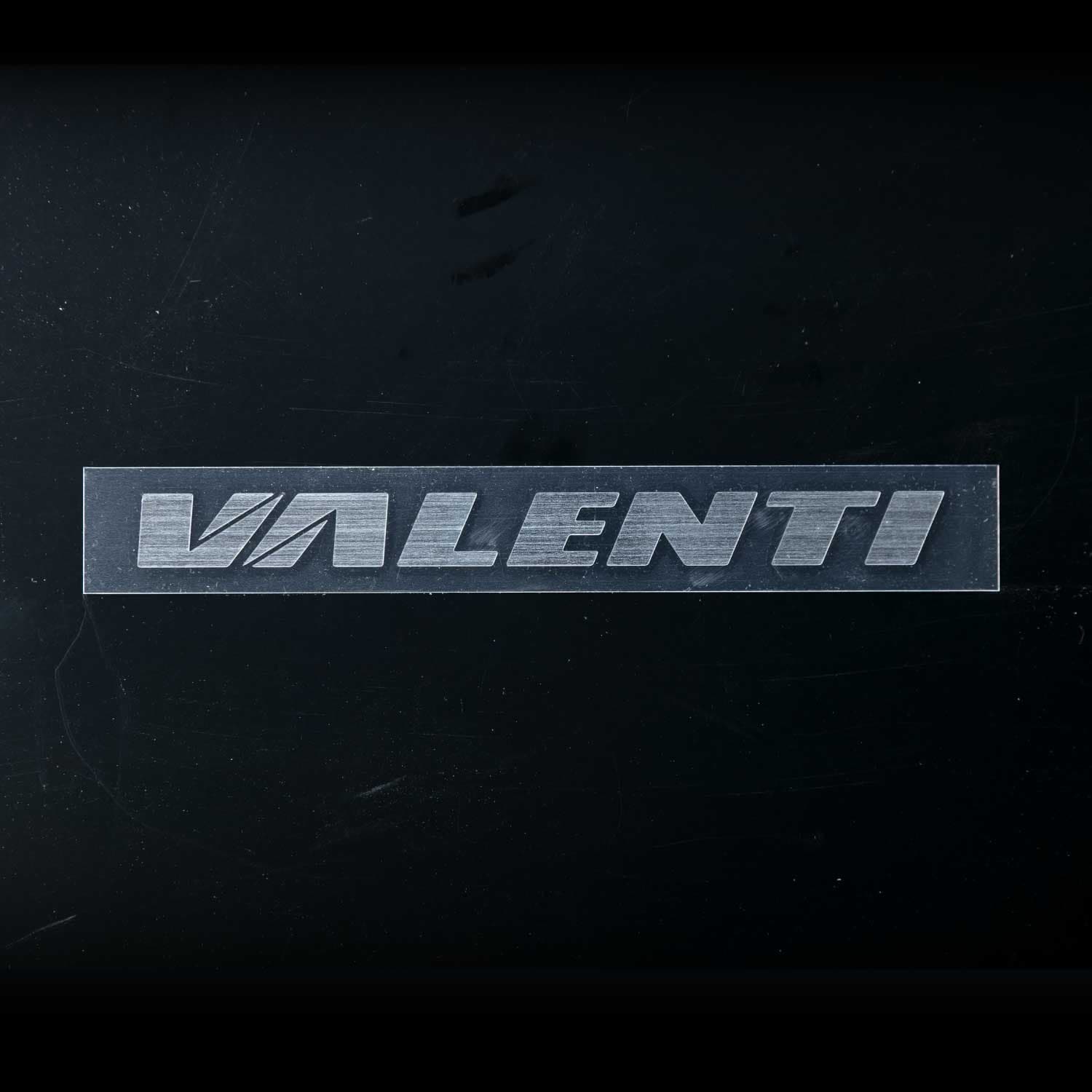 【公式ショップ限定】Valenti ヴァレンティ タイヤロゴ カッティング ステッカー110mm/165mm/220mm 3カラー