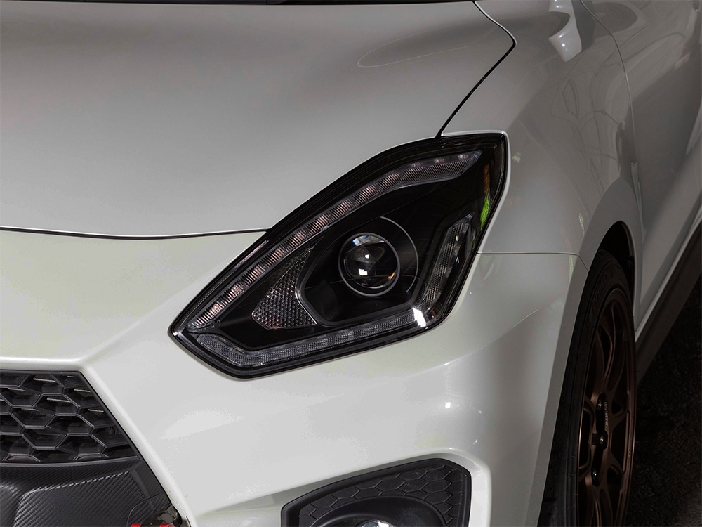 Valenti ヴァレンティ ジュエルヘッドランプ スイフト純正ハロゲンヘッドランプ車用【HLZC33-CBH-2】