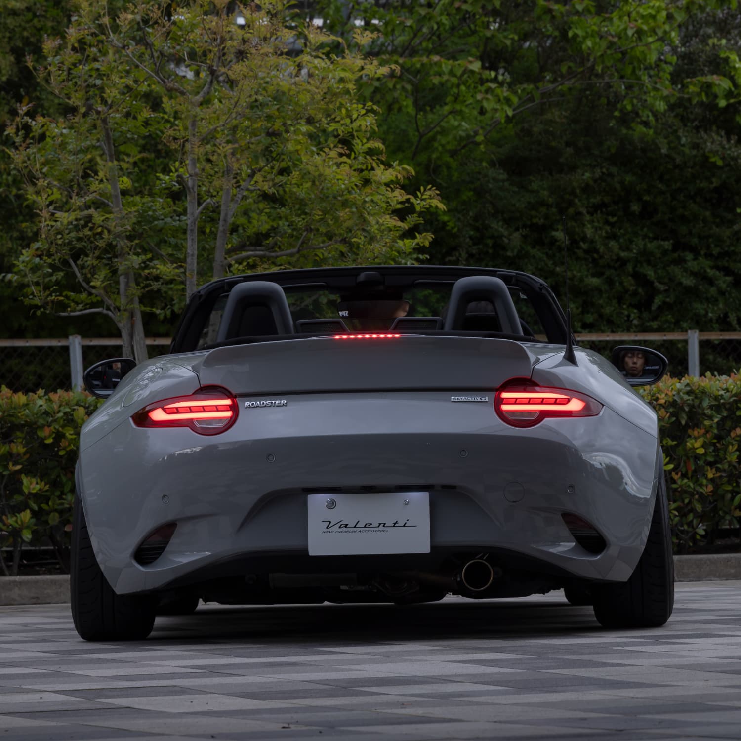 【補修用・片側のみ】Valenti ヴァレンティ マツダ ロードスター ジュエルLED テールランプ レッドレンズ/グロスブラック ULTRA 1年保証【TMNDRU-RG-2】