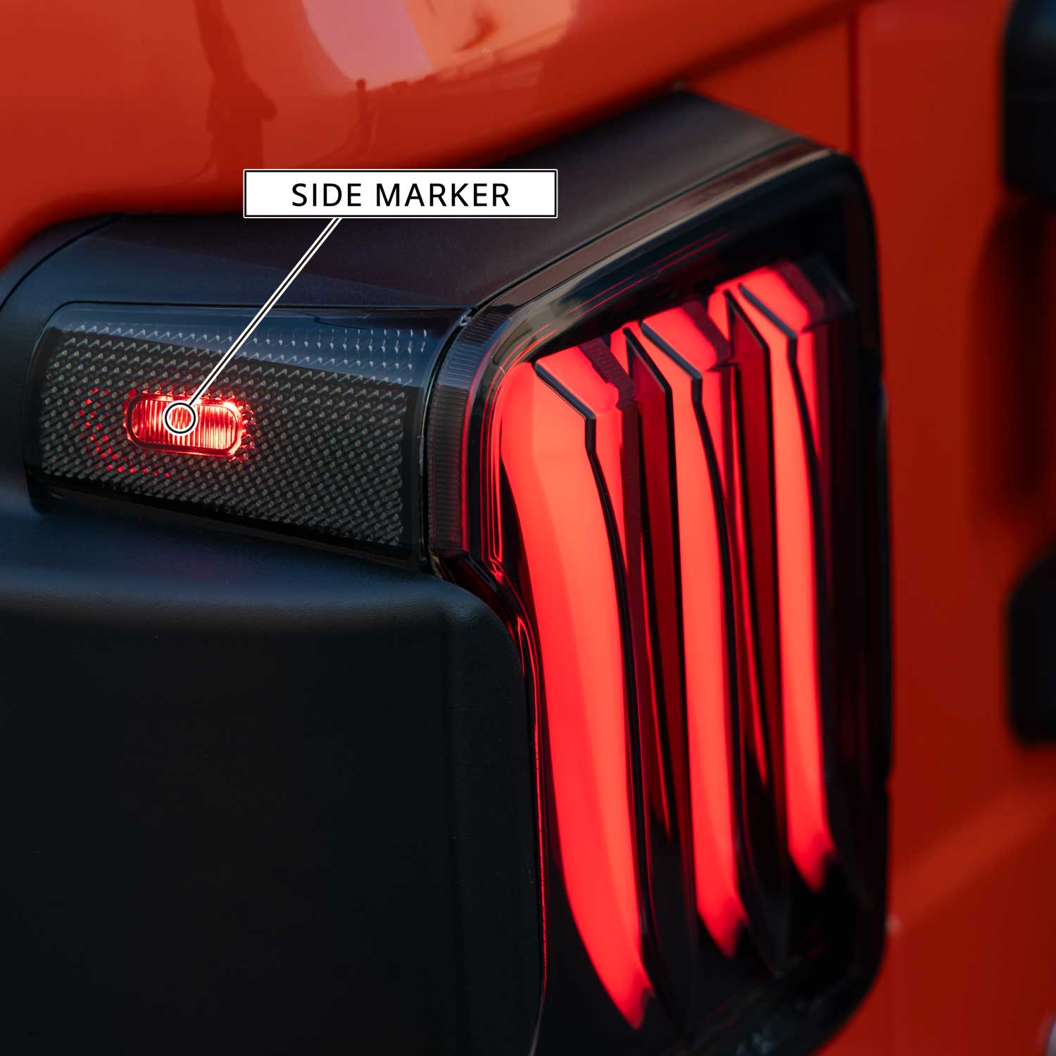 【補修用・片側のみ】Valenti ヴァレンティ JEEPラングラー(JL系)ジュエルLEDテールランプULTRA レッドレンズ/グロスブラック 1年保証【TJJLWGLU-RG-1】