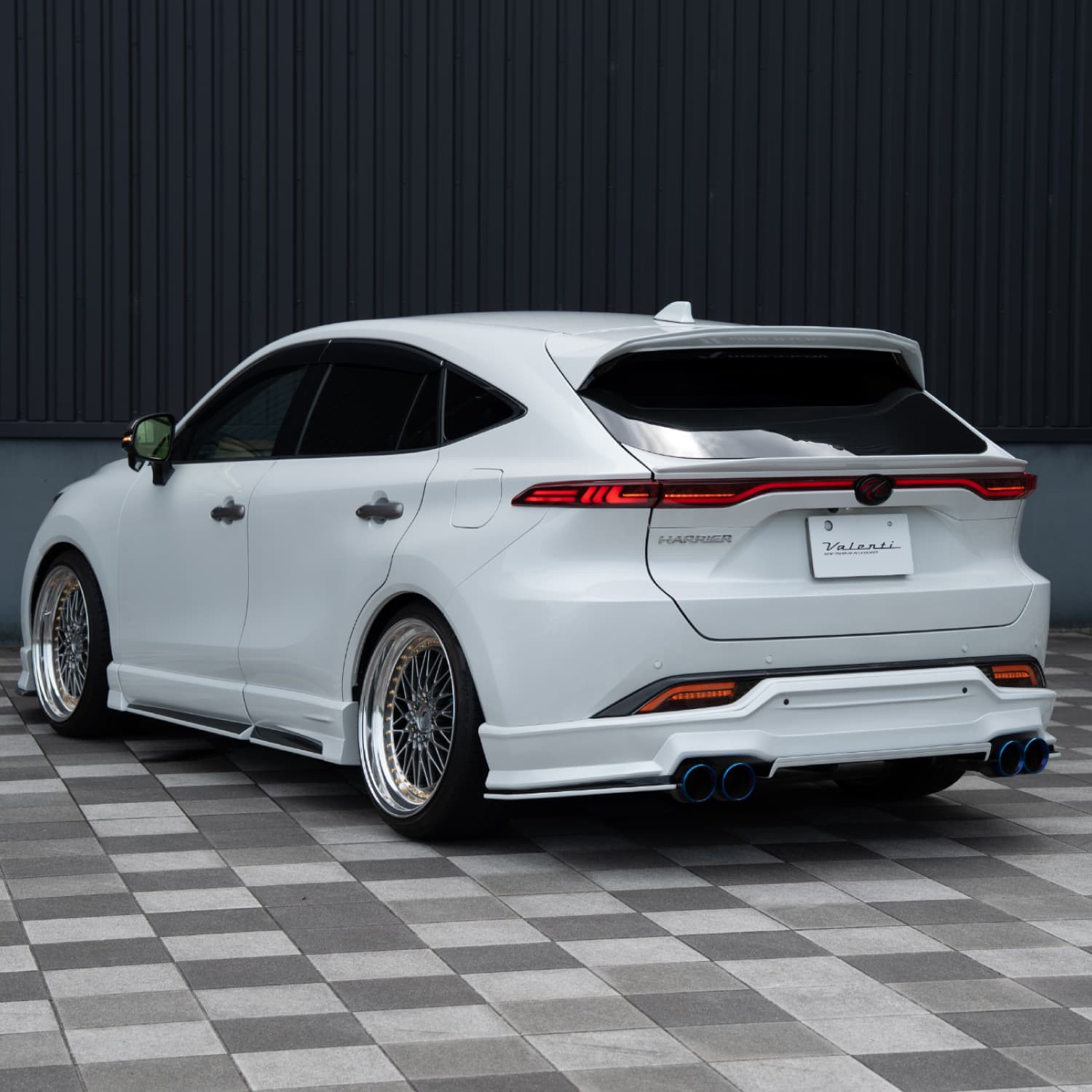 【補修用・片側のみ】Valenti ヴァレンティ トヨタ ハリアー 80系 ジュエルLEDテールランプULTRA タイプ2 アッパー（上側）のみ OEA シーケンシャル 流れるウインカー 1年保証 レッドレンズ／グロスブラック【TT80HAU2-RG-1】