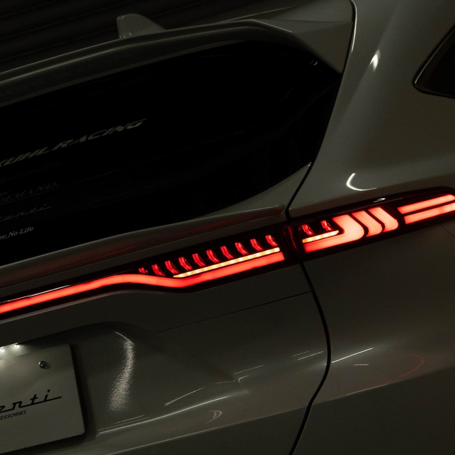 【補修用・片側のみ】【公式ショップ限定カラー】Valenti ヴァレンティ トヨタ ハリアー 80系 ジュエルLEDテールランプULTRA タイプ2 アッパー（上側）のみ OEA シーケンシャル 流れるウインカー 1年保証【TT80HAU2-SR-1】