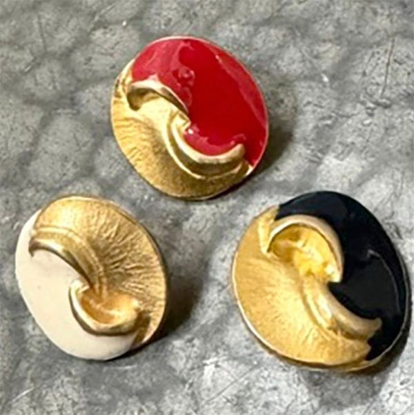 イタリアデットストックメタルボタン アンティークボタンパーツ カボション ヴィンテージボタン ハンドメイドペイントボタン ヨーロッパ手芸用品 営業日即日発送【ワールデザインmakiras】