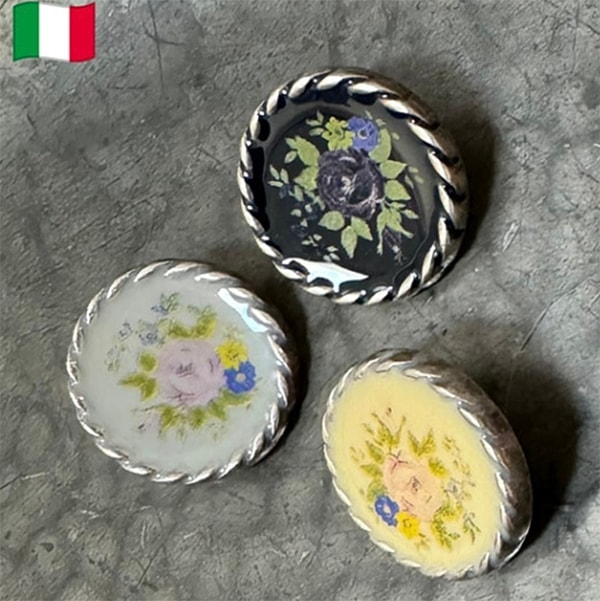イタリアデットストックメタルボタン アンティークフラワーモチーフボタンパーツ カボション ヴィンテージボタン ヨーロッパ手芸用品 営業日即日発送【ワールデザインmakiras】