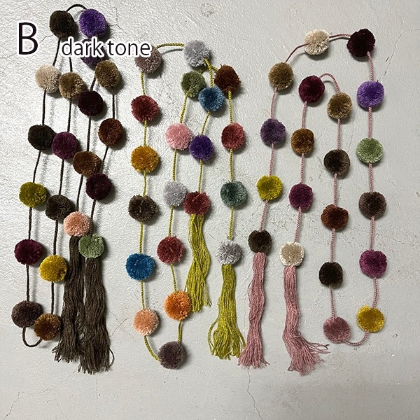 ハンドメイドメキシコ雑貨 ポンポンストリングガーランド 中米雑貨 カーテン留め具 営業日即日発送