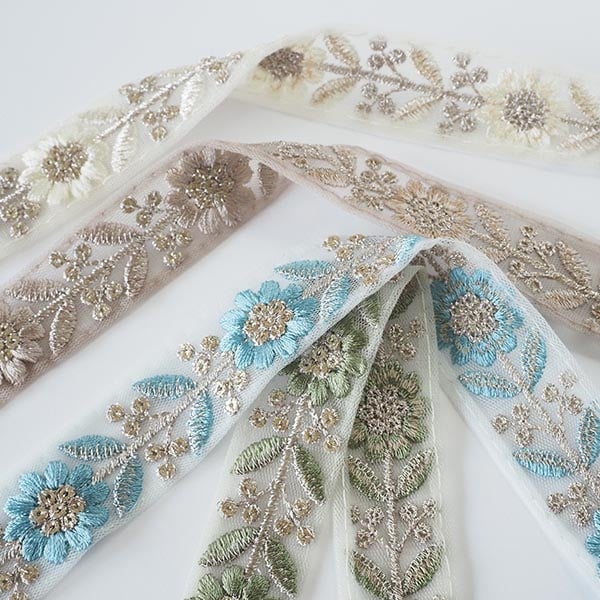 2.5cm幅 スパンコール刺繍チュールリボン インド花柄刺繍リボン スマホショルダー作り チロリアンテープ ラメリボンブレード 営業日即日発送