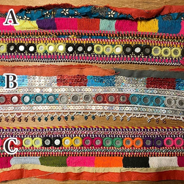 異国情緒あふれる雰囲気のアフガン刺繍の美しいデザインが施された