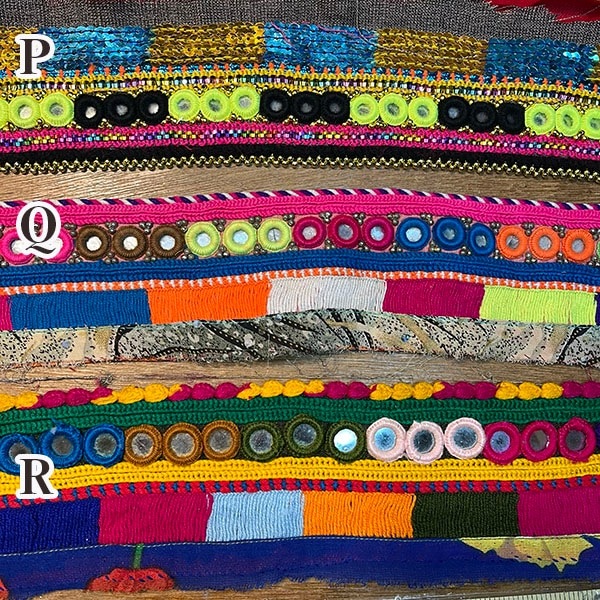 7cmから12cm幅 アフガン刺繍 アンティーク布ハギレ ミラーワーク刺繍生地 ヴィンテージ生地 古布アジア生地 ヴィンテージ布リボン 営業日即日発送[ワールデザインmakiras 全商品商用可 リボンレース卸]