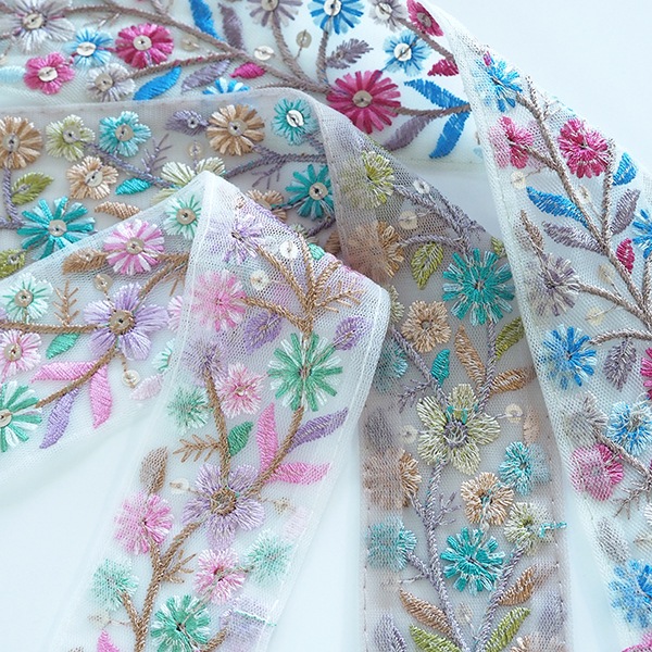 約5cm幅 小花柄刺繍チュールリボン インド刺繍リボン シャイニーメッシュリボン 手芸用リボン ハンドメイド ピアスイヤリング資材 営業日即日発送【ワールデザインmakiras】