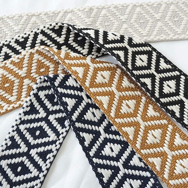 3.8cm幅 オルテガ柄刺繍リボン 厚手チロリアンテープ カメラチェーン カチューシャ ペットハーネス首輪リーシュ 営業日即日発送