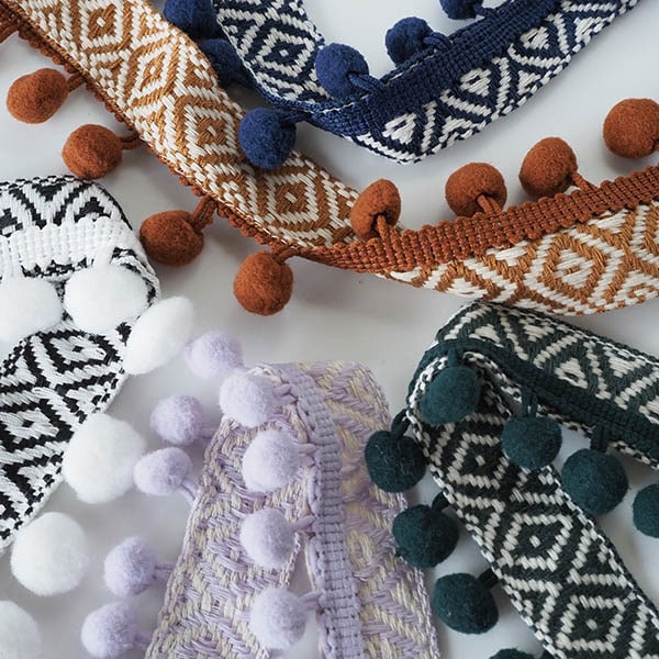 3.5cm幅 特大ポンポンテープ ぼん天ブレード ボンボンテープ ポンポンタッセルブレード インテリア雑貨 カーテンタッセルクッション ベットカバーデコレーション営業日即日発送