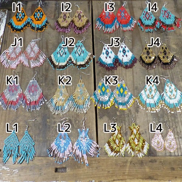 ハンドワークビーズピアス ネイティブ柄 インディアンアクセサリー ビーズネックレス ビーズバレッタ ビーズコサージュ チャーム 営業日即日発送 