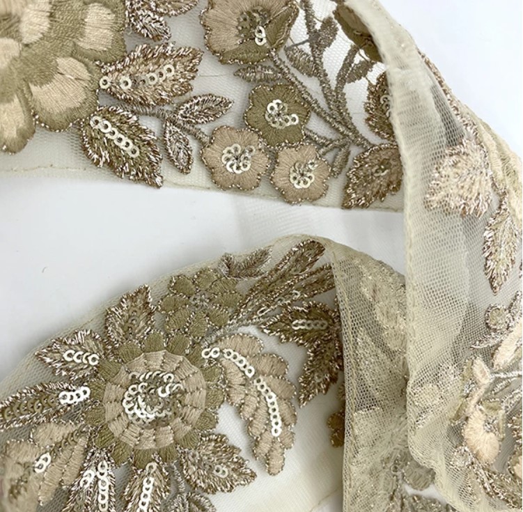 9cm幅 ゴージャススパンコールリボン 太幅 フラワー刺繍インドリボン 花柄刺繍リボン 営業日即日発送 