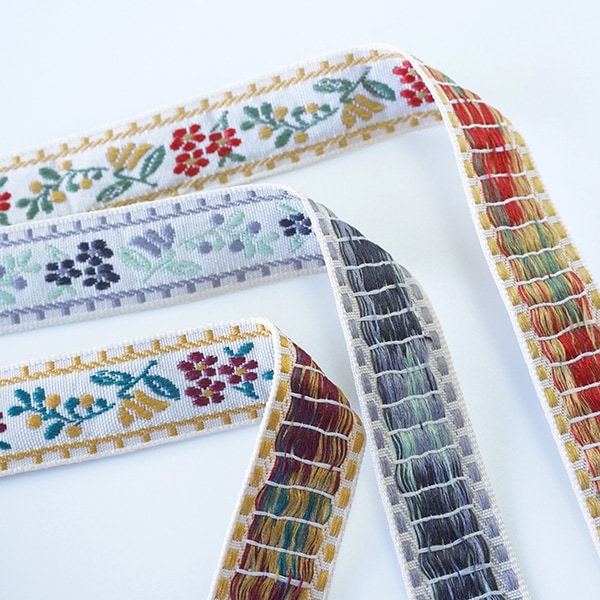 約1.7cm幅 細幅手芸用テープフラワーリボン ラメチロリアンテープ 花柄刺繍リボンブレード チロルテープ 営業日即日発送 