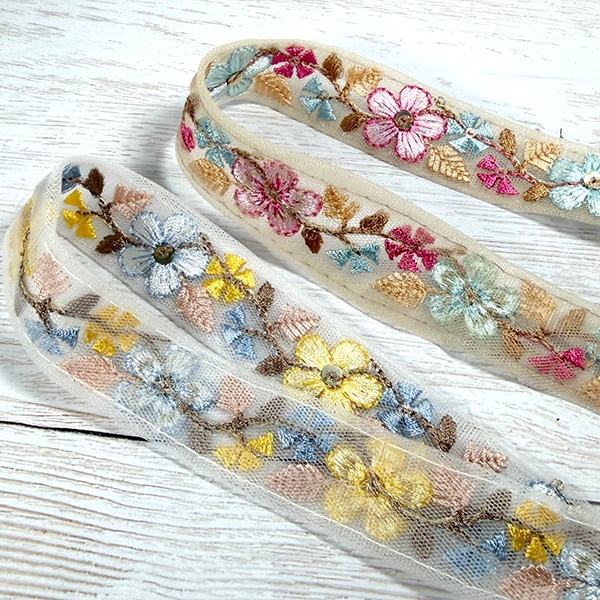 2.2cm幅 チュール刺繍リボン 花柄 刺繍レース フラワー刺繍 チュールレース インド刺繍リボン 花モチーフレーステープ ハンドメイド資材 ヘアアクセサリー バッグ衣装 装飾 手芸材料 営業日即日発送 [ワールデザインmakiras 全商品商用可 リボンレース卸]