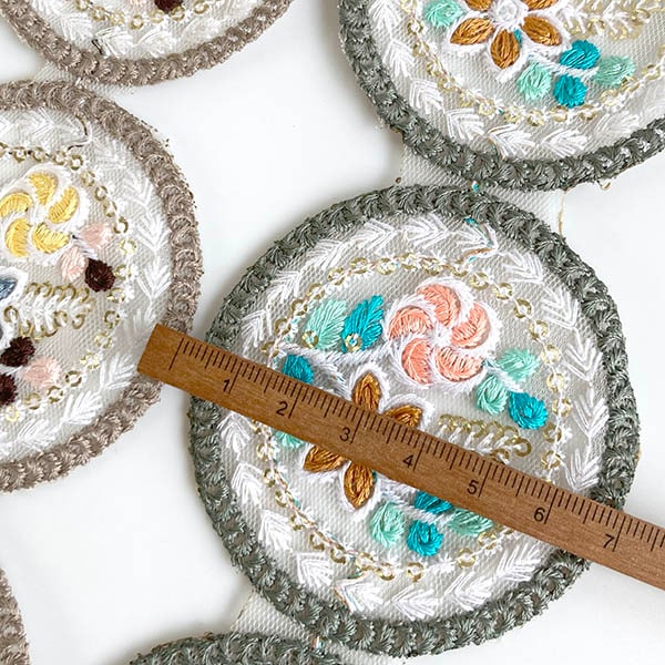7cm幅 オリジナルデザイン サークル モチーフリボン ボタニカル花柄刺繍 サークル 縁取り モチーフレースリボン 営業日即日発送 
