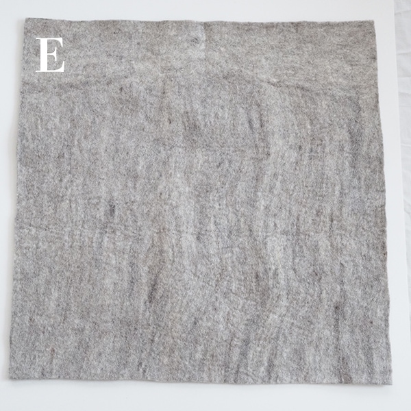 【50×50cm】ウール100％ フェルトシート 特大 羊毛フェルト 厚手 フェルト 生地 カットクロス ハンドメイド 手芸 DIY クラフト バッグ 帽子 インソール マット 工作営業日即日発送[ワールデザインmakiras 全商品商用可 リボンレース卸]