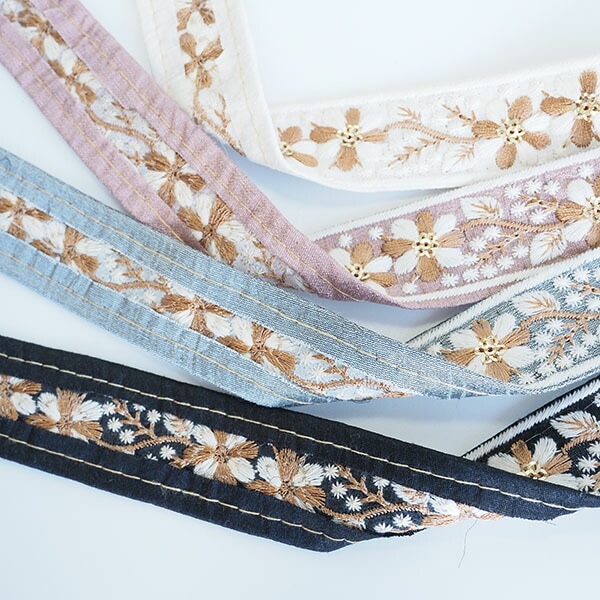 3cm幅 インド刺繍リボン サリーシルク風 小花柄 チロリアンテープ 輸入リボン 営業日即日発送 