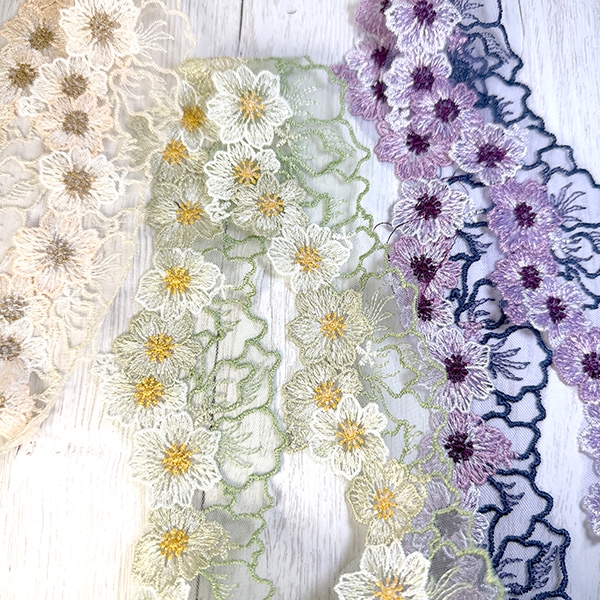 6cm幅 フラワー刺繍 オーガンジーレース 20cm単位 切り売り 花柄 刺繍レース チュールレース 幅広レース ウェディング ドレス 衣装 ヘアアクセサリー ぬい服 ハンドメイド 手芸 資材 フリルケミカルレース 営業日即日発送 [ワールデザインmakiras 全商品商用可 リボンレース卸]
