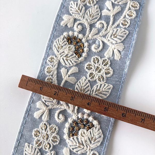 5.5cm幅 インドサリー刺繍リボン ゴールドホワイト ザリ刺繍