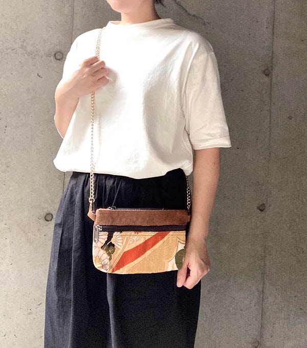 1点ものアンティーク帯 バッファローレザー 選べるチェーン付き サコッシュポーチ お財布 ポシェット 営業日即日発送 <送料無料>【※卸対象外製品】