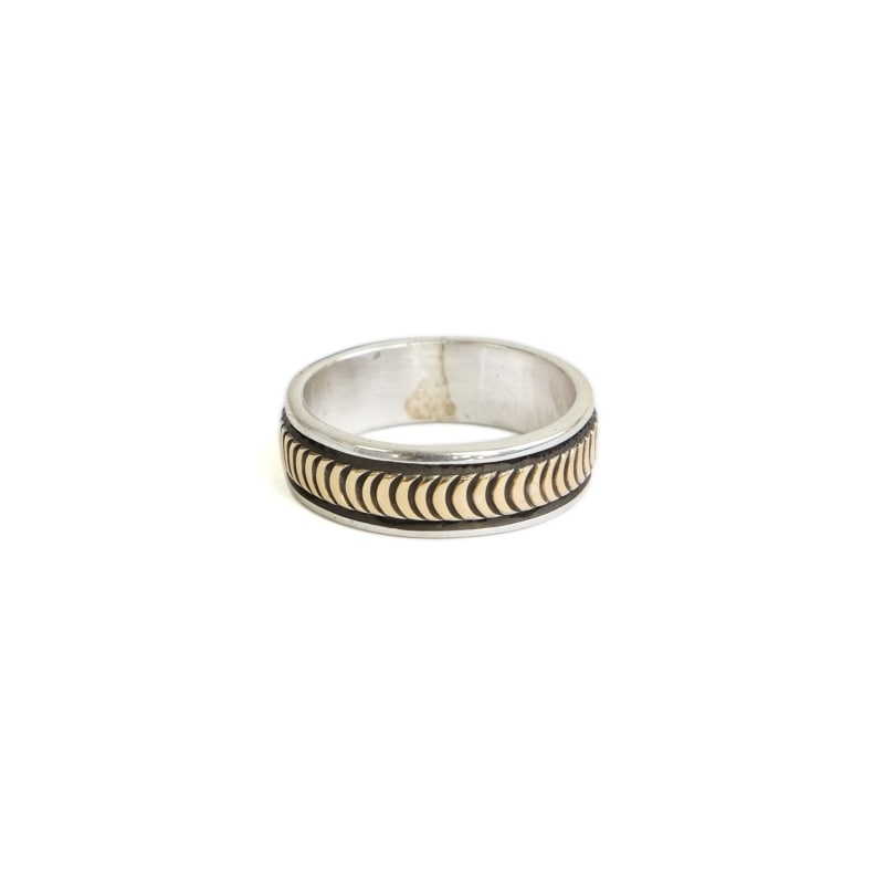 ナバホ族アーティストのインディアンジュエリー（Navajo Jewelry