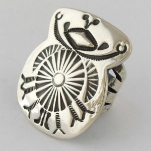 正規美品 ナバホ族Lyndon Tsosieリンドンツォーシー ペンダントトップ 正規美品 ナバホ族Lyndon Tsosieリンドンツォーシー ペンダントトップ