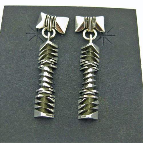 アイゼヤオルティス シルバー ピアス｜マライカ公式通販