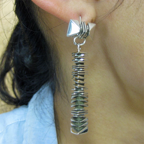 アイゼヤオルティス シルバー ピアス｜マライカ公式通販