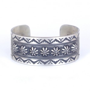 エディソンサンディスミス 148mm エディソンサンディスミス スタンプワーク バングル｜マライカ