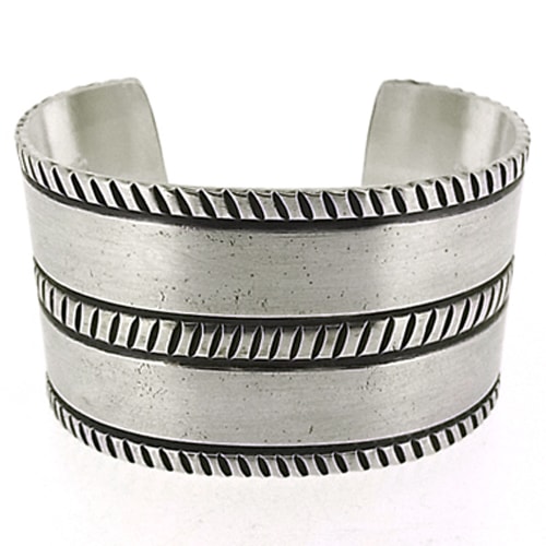 137mm ダリルビゲイ コインシルバー バングル｜マライカ公式通販