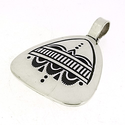 Charlie Johnチャーリージョンのインディアンジュエリー｜マライカ公式通販