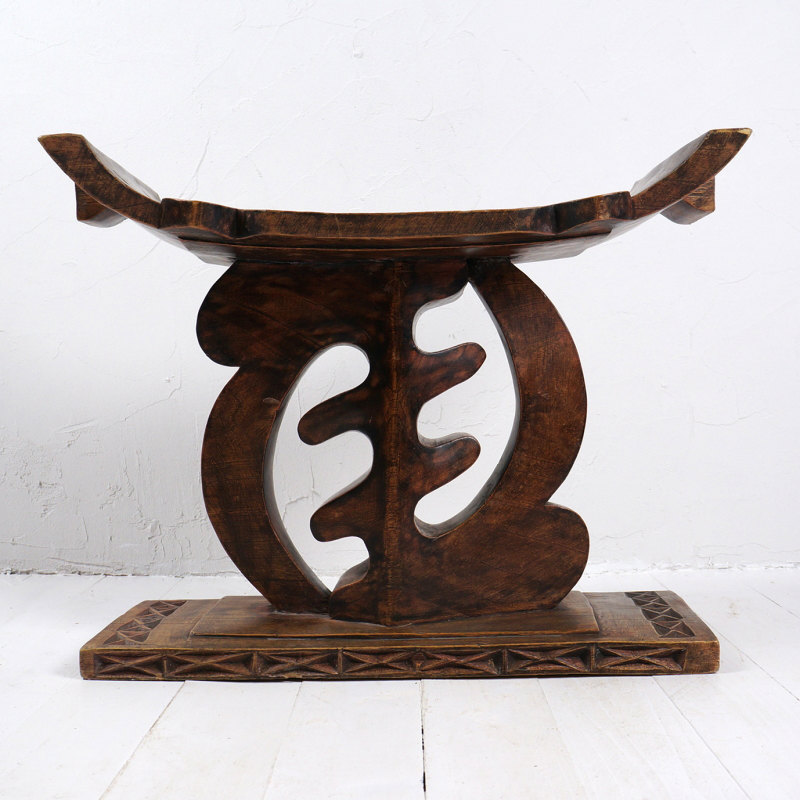 アシャンテ族ハンドメイドスツール 【送料1000円込】｜マライカ公式通販