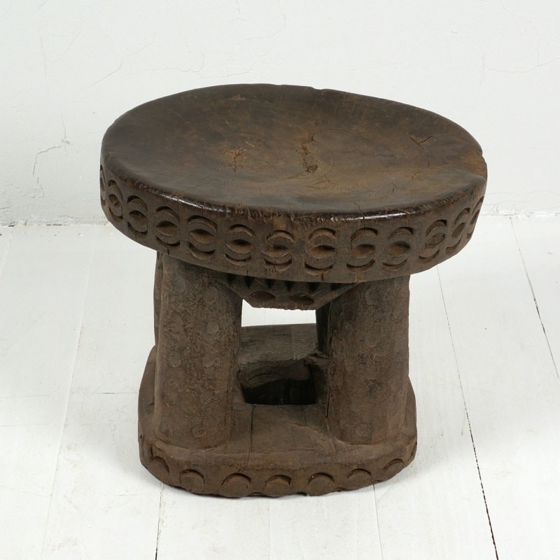 バムン族ハンドメイドスツール｜マライカ公式通販 