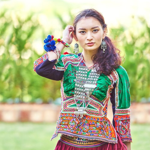 ラバリ族カンチャリ ブラウス　D