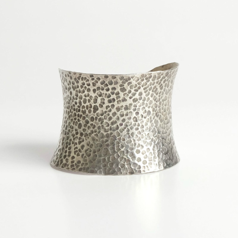 カレンシルバーバングル