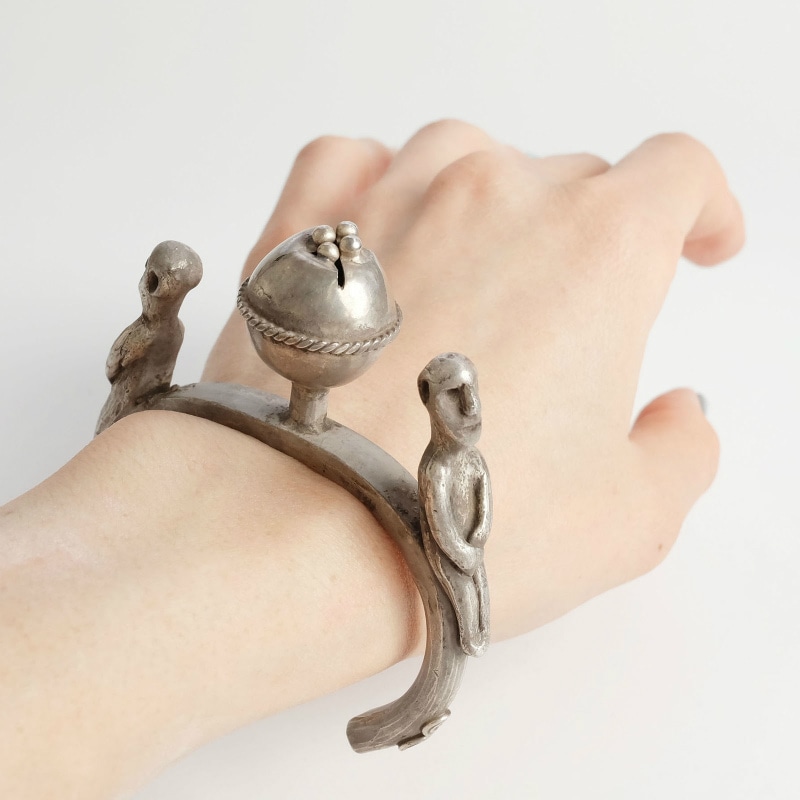 カレンシルバーバングル｜マライカ公式通販