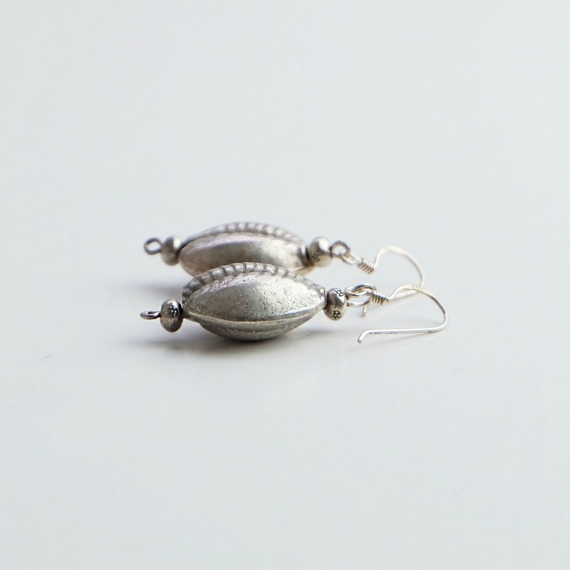 カレンシルバーピアス 【メール便可】｜マライカ公式通販