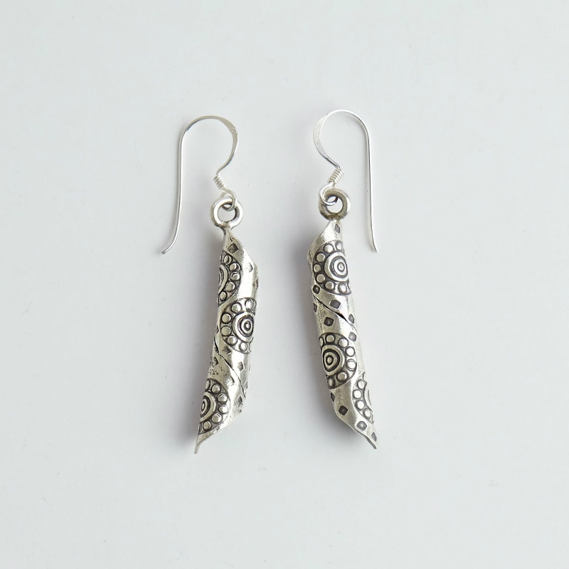 カレンシルバーピアス　【メール便可】