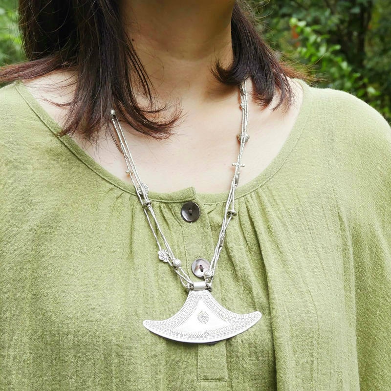 カレンシルバーネックレス