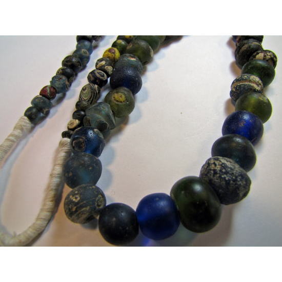 ローマンアイビーズ一連