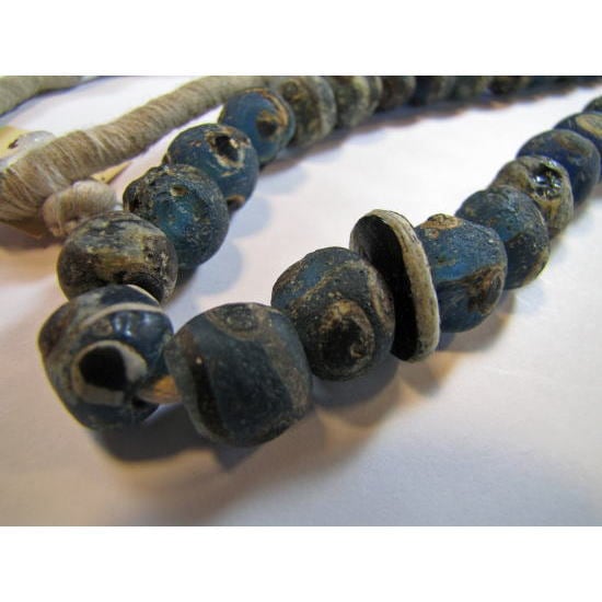 ローマンアイビーズ一連