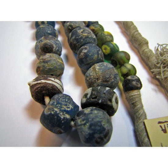 ローマンアイビーズ一連