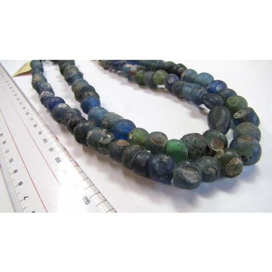 ローマンアイビーズ一連