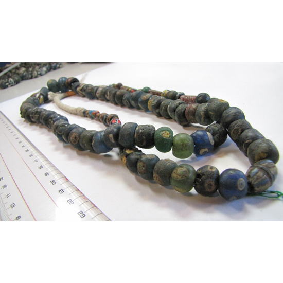 ローマンアイビーズ一連