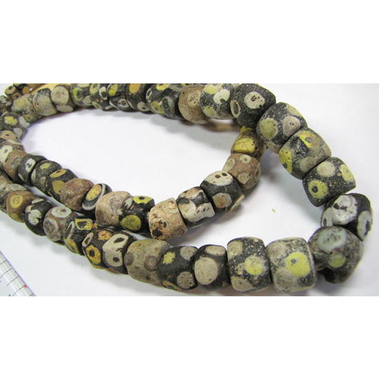 アフガニスタン産イスラムグリーンアイビーズ イスラムアイビーズ一連 【Ancient Islamic Eye Beads】｜マライカ公式通販
