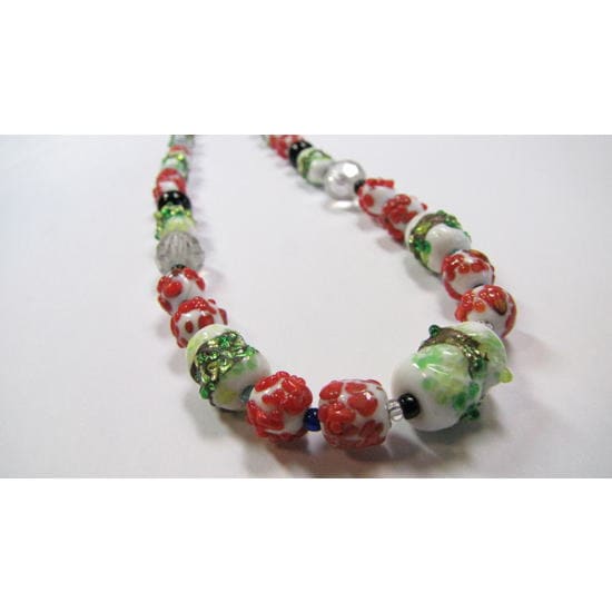 ビクトリアンビーズネックレス