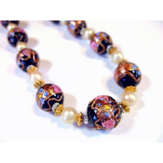 ビクトリアンビーズネックレス